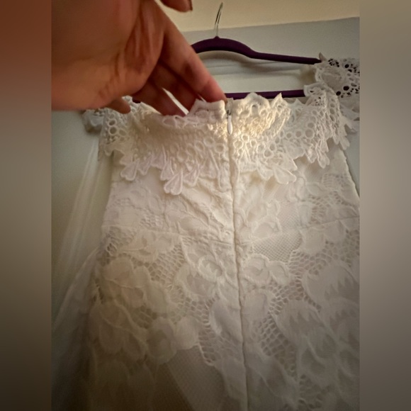 White off the shoulder midi dress - Picture 5 of 10
